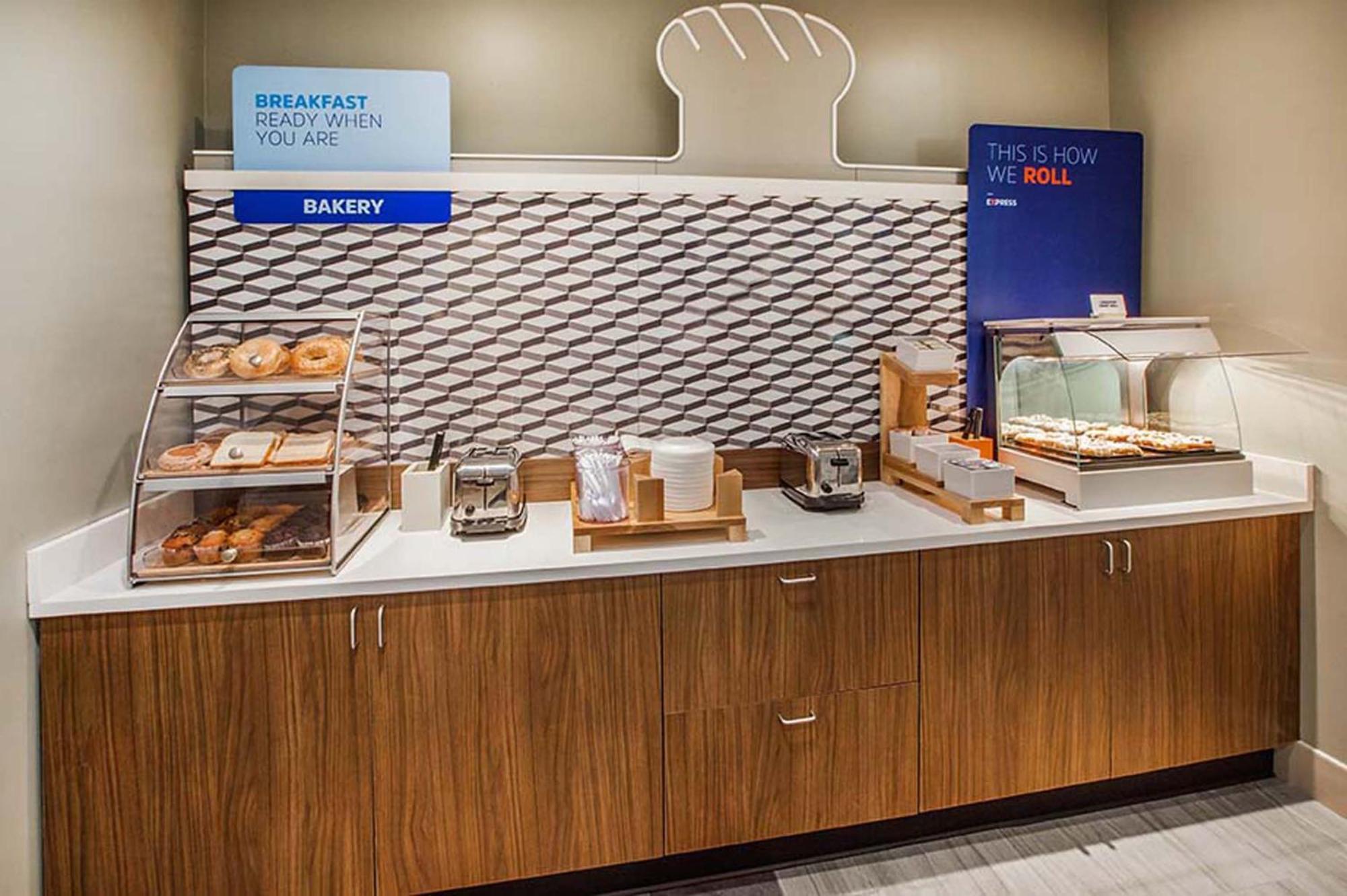 Holiday Inn Express & Suites Murfreesboro West By Ihg Bagian luar foto