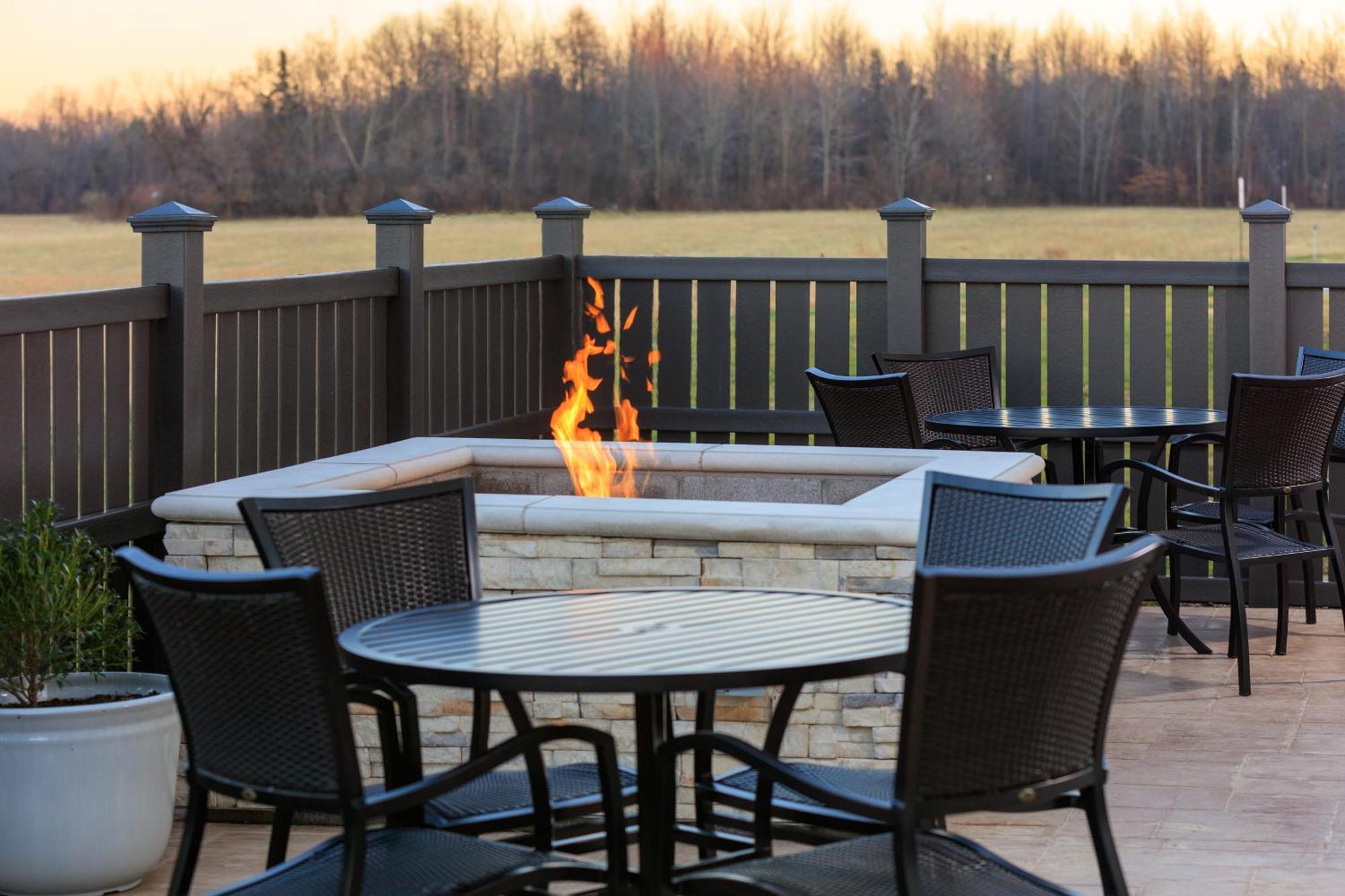 Holiday Inn Express & Suites Murfreesboro West By Ihg Bagian luar foto