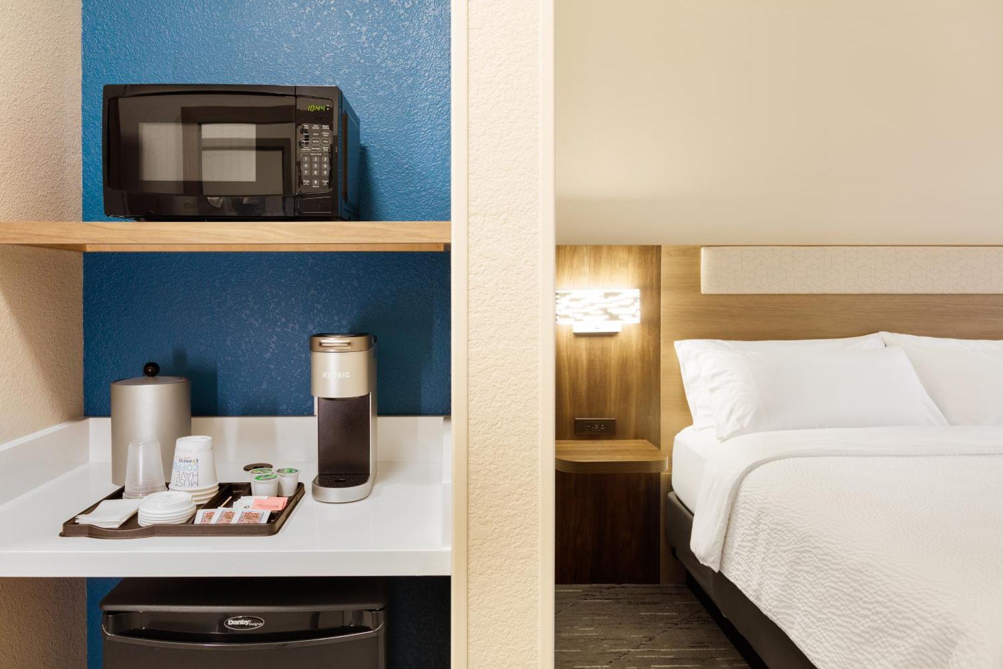 Holiday Inn Express & Suites Murfreesboro West By Ihg Bagian luar foto